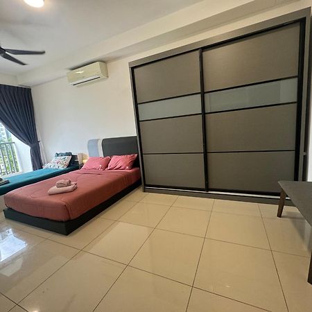 Homenest Jb City Poolview Suite By Cozy Home Johor Bahru Eksteriør billede