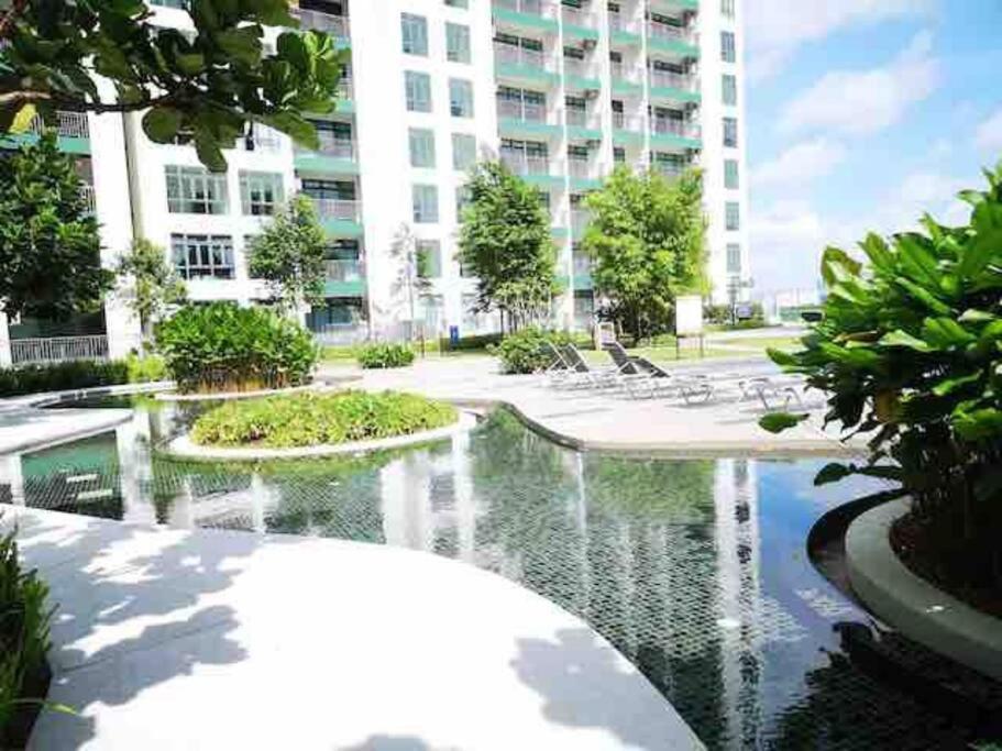 Homenest Jb City Poolview Suite By Cozy Home Johor Bahru Eksteriør billede
