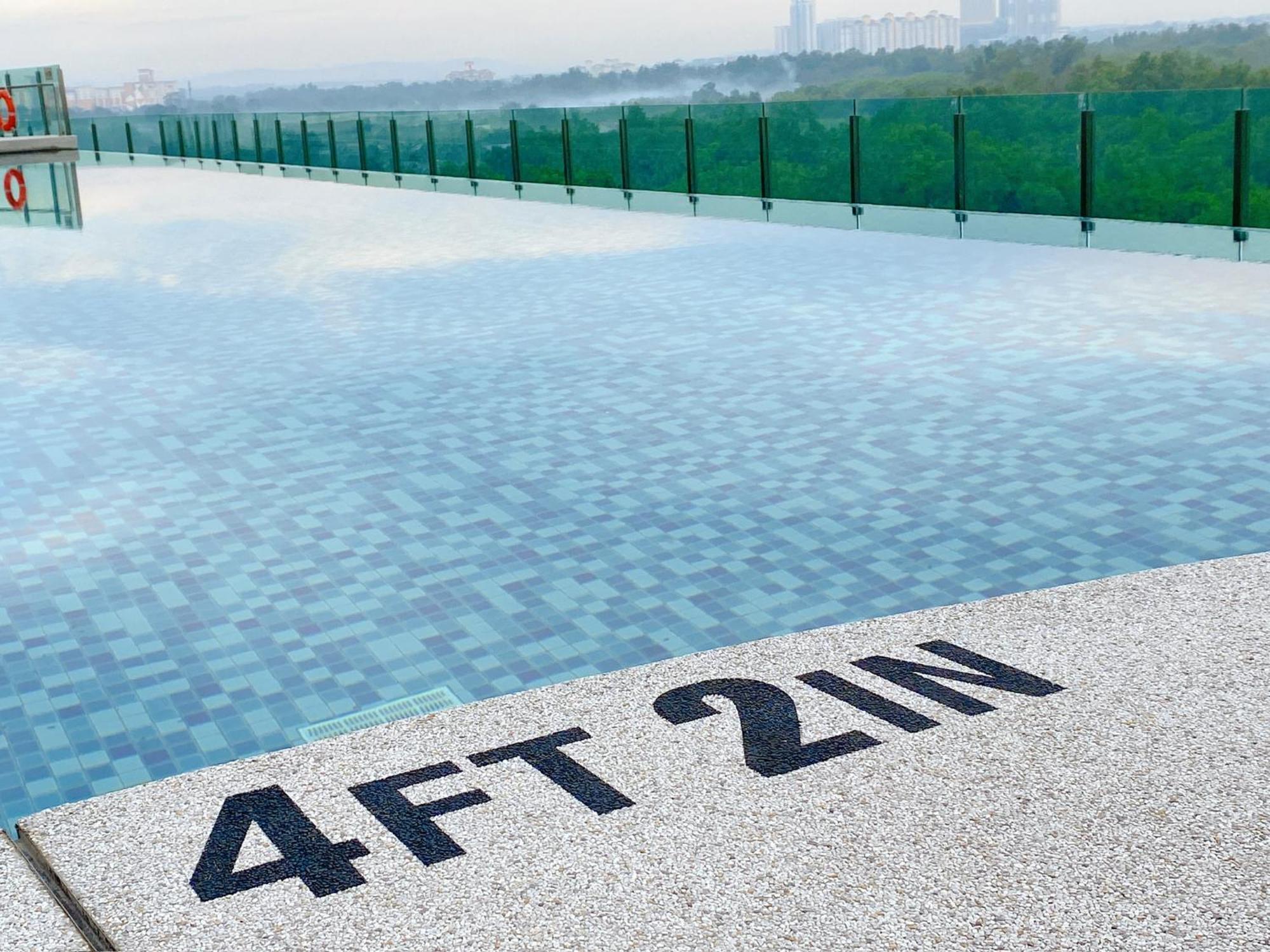 Homenest Jb City Poolview Suite By Cozy Home Johor Bahru Eksteriør billede