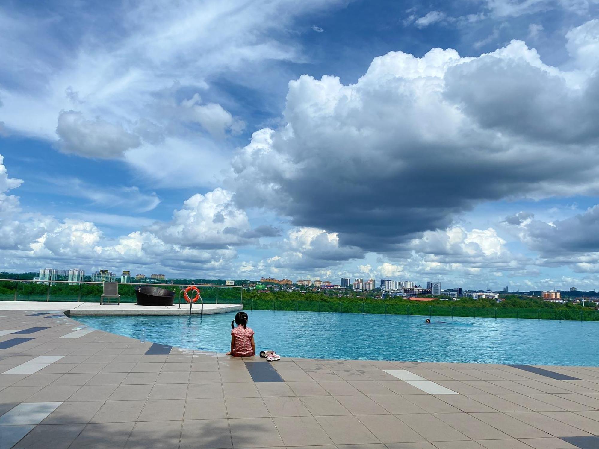 Homenest Jb City Poolview Suite By Cozy Home Johor Bahru Eksteriør billede