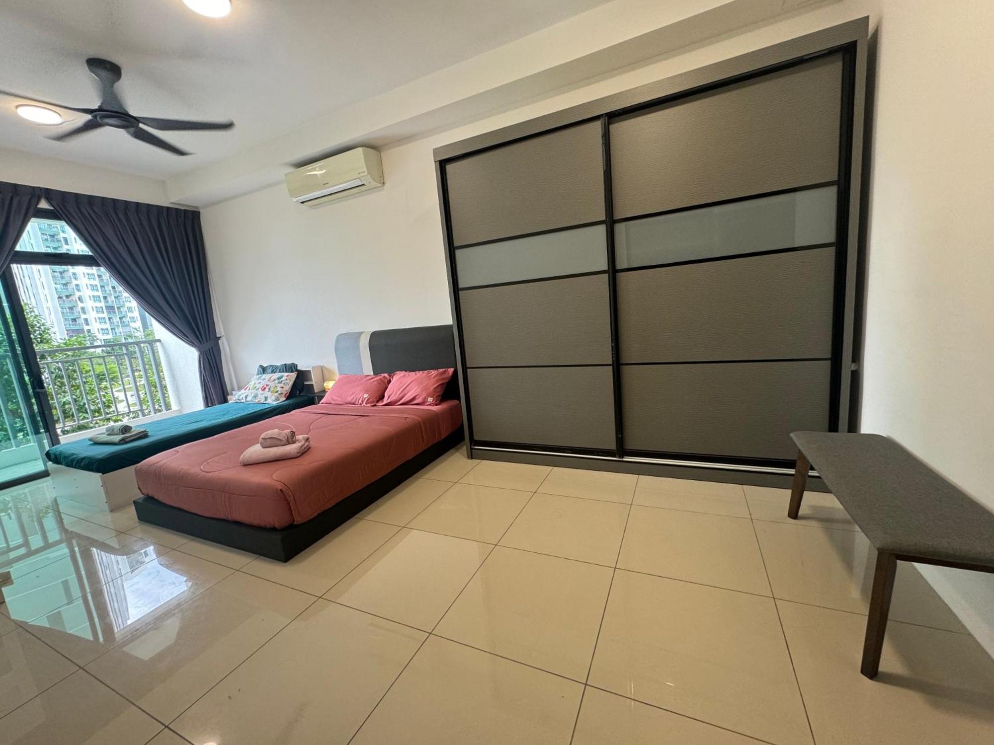 Homenest Jb City Poolview Suite By Cozy Home Johor Bahru Eksteriør billede