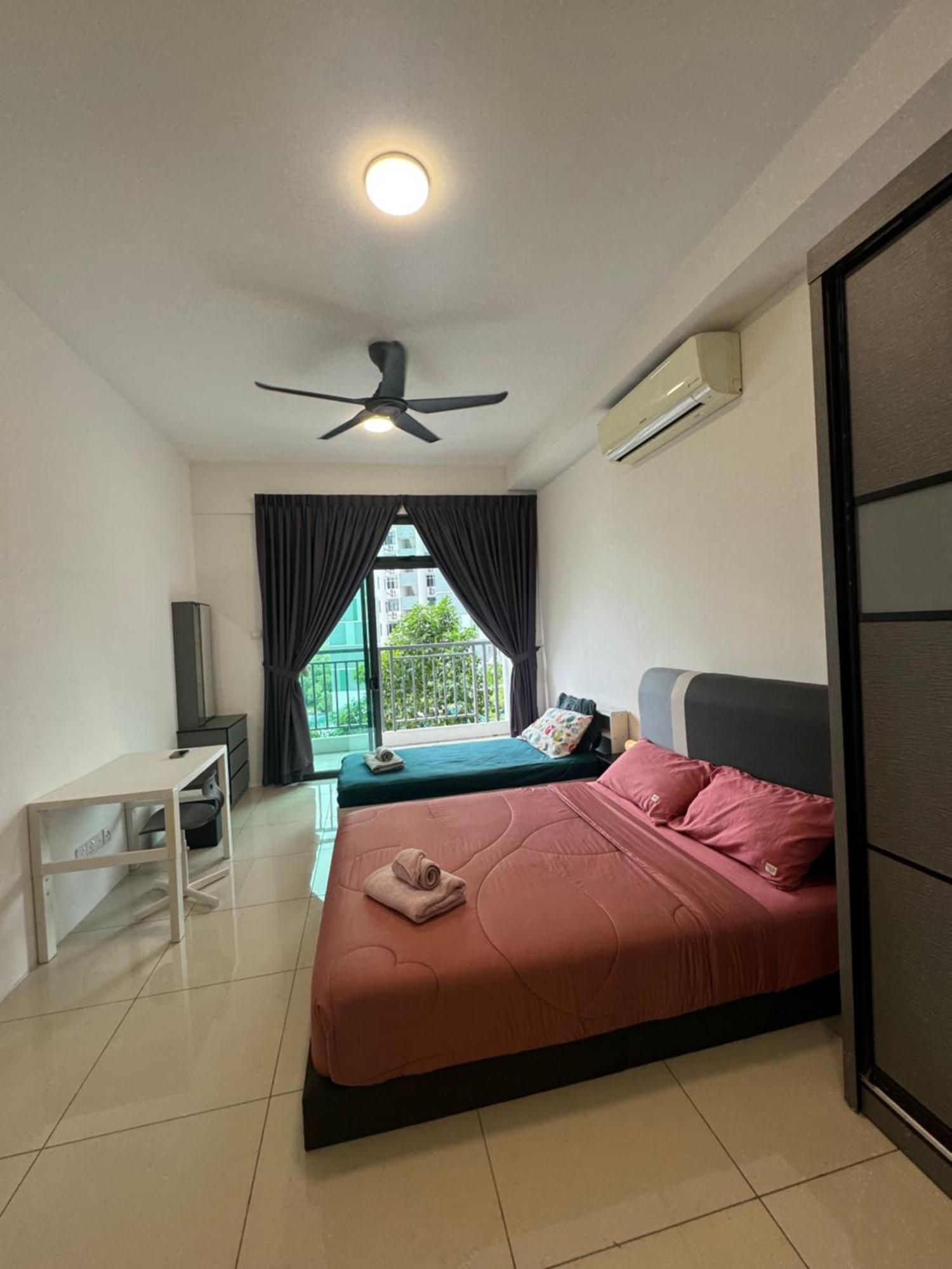 Homenest Jb City Poolview Suite By Cozy Home Johor Bahru Eksteriør billede
